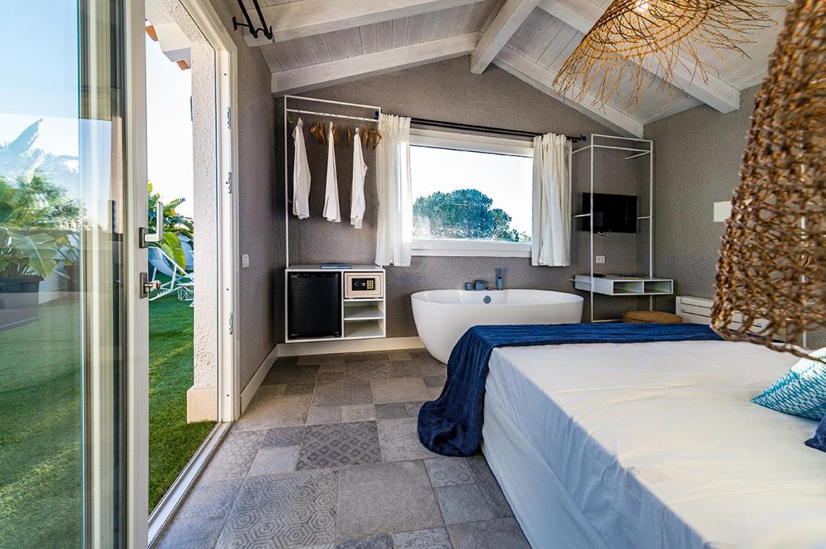Capoblu Hotel พูลา ภายนอก รูปภาพ